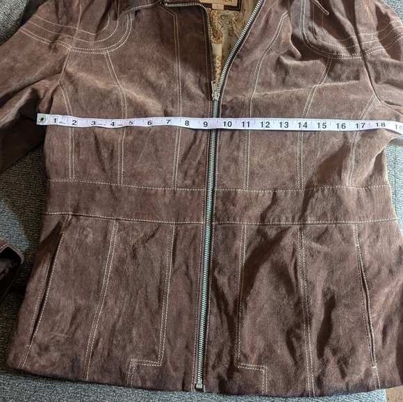 Vintage Wilson's suede jacket - Picture 7 of 14